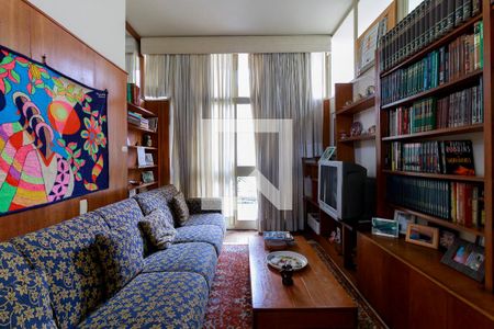 Sala de casa de condomínio à venda com 4 quartos, 370m² em Vila Elvira, São Paulo