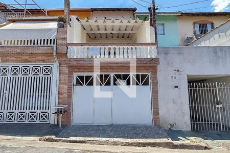 Casa para alugar com 82m², 3 quartos e 1 vagaFachada