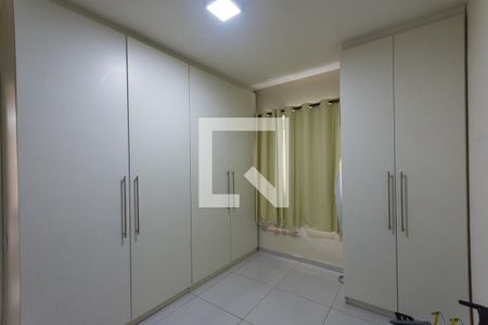 Quarto 2 de apartamento à venda com 2 quartos, 60m² em Engenhoca, Niterói