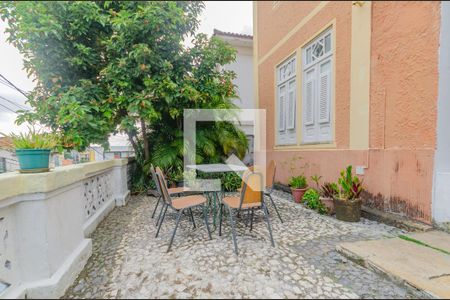 Casa para alugar com 400m², 8 quartos e sem vaga Casa para alugar com 400m², 8 quartos e sem vagaVaranda