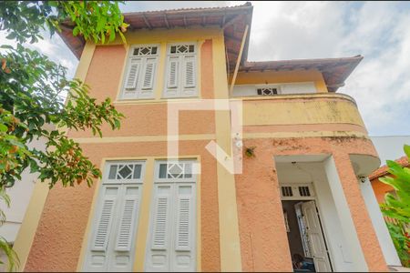 Casa para alugar com 400m², 8 quartos e sem vaga Casa para alugar com 400m², 8 quartos e sem vagaFachada