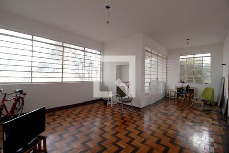 Casa para alugar com 500m², 5 quartos e 1 vagaSala