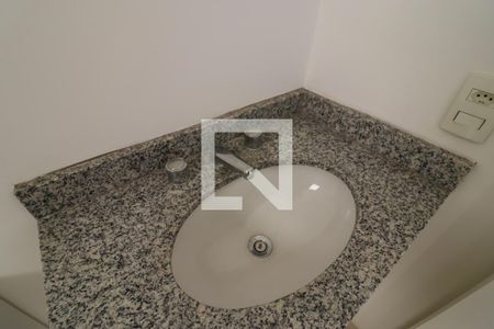 Apartamento à venda com 64m², 2 quartos e 1 vagaBanheiro da Suíte 1