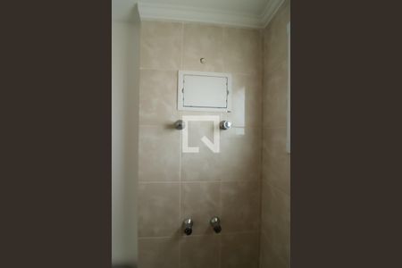 Apartamento à venda com 64m², 2 quartos e 2 vagasBanheiro da Suíte 1