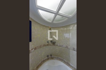 Apartamento à venda com 115m², 3 quartos e 3 vagas Apartamento à venda com 115m², 3 quartos e 3 vagasBanheiro