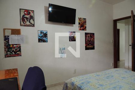 Casa à venda com 366m², 6 quartos e 2 vagasQuarto 3