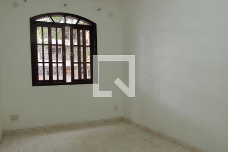Casa à venda com 366m², 6 quartos e 2 vagasQuarto 4