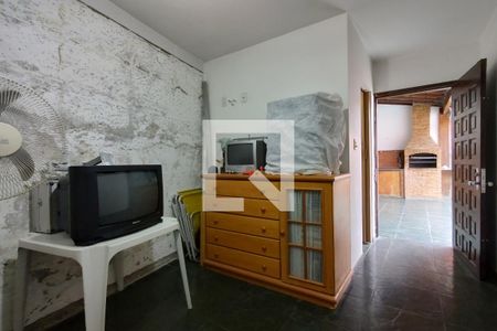 Casa à venda com 366m², 6 quartos e 2 vagasQuarto 6