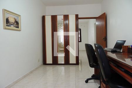 Casa à venda com 366m², 6 quartos e 2 vagasQuarto 5