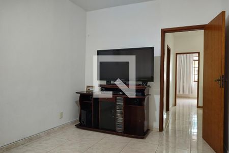 Casa à venda com 366m², 6 quartos e 2 vagasQuarto 2