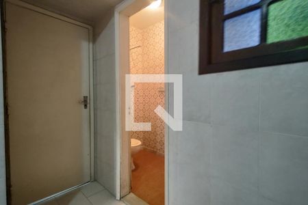 Casa à venda com 366m², 6 quartos e 2 vagasBanheiro de Serviço