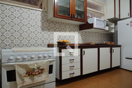 Casa à venda com 366m², 6 quartos e 2 vagasCozinha - Armários