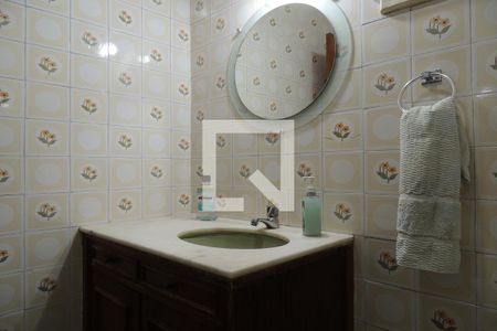 Casa à venda com 366m², 6 quartos e 2 vagasLavabo