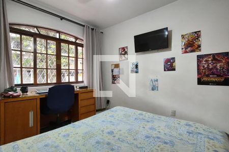 Casa à venda com 366m², 6 quartos e 2 vagasQuarto 3