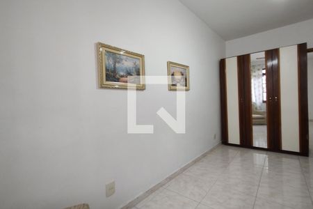 Casa à venda com 366m², 6 quartos e 2 vagasQuarto 5