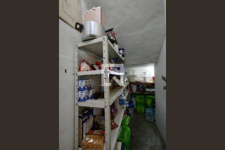 Casa à venda com 366m², 6 quartos e 2 vagasDespensa