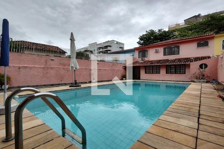 Casa à venda com 366m², 6 quartos e 2 vagasPiscina