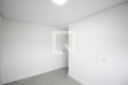 Quarto 2 de apartamento para alugar com 2 quartos, 44m² em Jardim Novo Santo Amaro, São Paulo