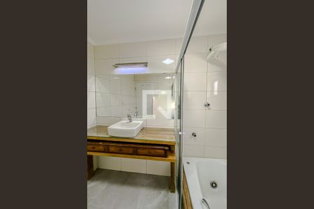 Casa para alugar com 185m², 3 quartos e 2 vagasBanheiro