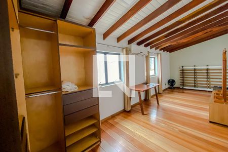 Casa para alugar com 185m², 3 quartos e 2 vagasQuarto