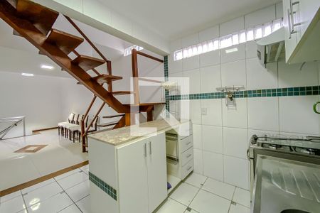 Casa para alugar com 185m², 3 quartos e 2 vagasCozinha