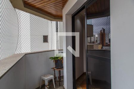 Apartamento à venda com 156m², 3 quartos e 2 vagasVaranda