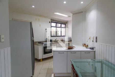 Apartamento à venda com 156m², 3 quartos e 2 vagasCozinha