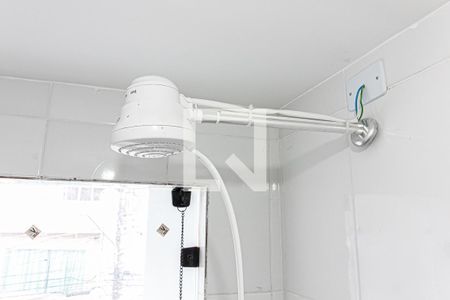 Banheiro - Chuveiro de casa para alugar com 1 quarto, 30m² em Vila Buenos Aires, São Paulo