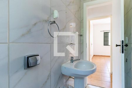 Casa para alugar com 70m², 2 quartos e 1 vaga Casa para alugar com 70m², 2 quartos e 1 vagaBanheiro