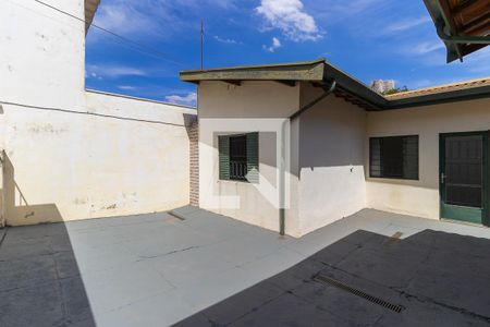 Casa para alugar com 70m², 2 quartos e 1 vaga Casa para alugar com 70m², 2 quartos e 1 vagaFachada interna