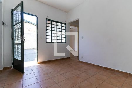 Casa para alugar com 70m², 2 quartos e 1 vaga Casa para alugar com 70m², 2 quartos e 1 vagaSala
