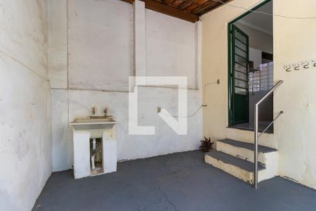 Casa para alugar com 70m², 2 quartos e 1 vaga Casa para alugar com 70m², 2 quartos e 1 vagaÁrea de serviço
