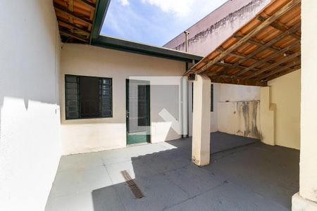 Casa para alugar com 70m², 2 quartos e 1 vaga