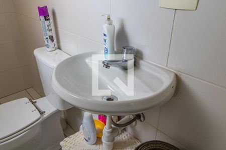 Apartamento à venda com 133m², 3 quartos e 2 vagasDetalhe do Banheiro de Serviço