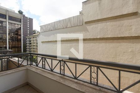 Apartamento à venda com 80m², 1 quarto e 2 vagas Apartamento à venda com 80m², 1 quarto e 2 vagasVaranda da sala
