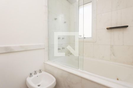 Apartamento à venda com 80m², 1 quarto e 2 vagas Apartamento à venda com 80m², 1 quarto e 2 vagasBanheiro suite