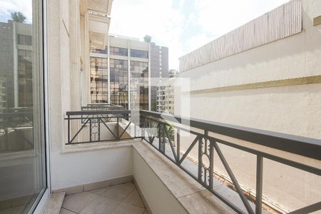 Apartamento à venda com 80m², 1 quarto e 2 vagas Apartamento à venda com 80m², 1 quarto e 2 vagasVaranda da sala