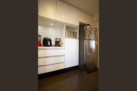 Apartamento à venda com 95m², 3 quartos e 2 vagasCozinha