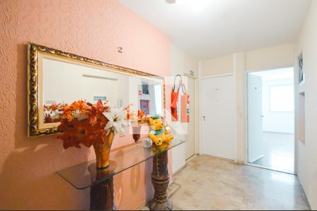 Apartamento à venda com 62m², 2 quartos e 1 vagaHall social