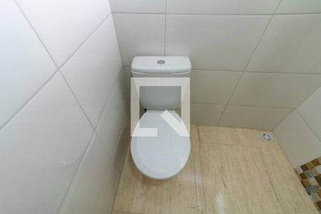 Casa de condomínio para alugar com 40m², 1 quarto e sem vagaBanheiro