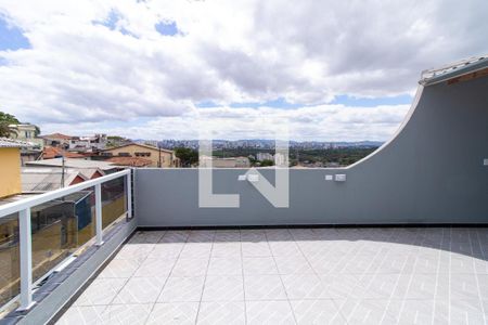 Casa de condomínio para alugar com 80m², 2 quartos e sem vagaTerraço