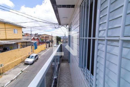 Casa de condomínio para alugar com 80m², 2 quartos e sem vagavaranda