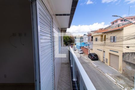 Casa de condomínio para alugar com 80m², 2 quartos e sem vagavaranda
