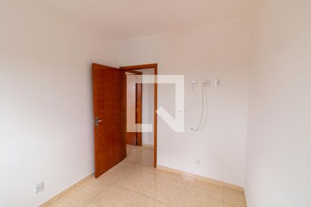 Quarto 1 de casa para alugar com 2 quartos, 80m² em Cangaíba, São Paulo