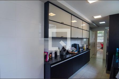 Apartamento à venda com 170m², 4 quartos e 1 vagaCozinha