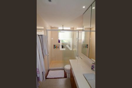 Apartamento à venda com 170m², 4 quartos e 1 vagaBanheiro do Quarto 3 & 4