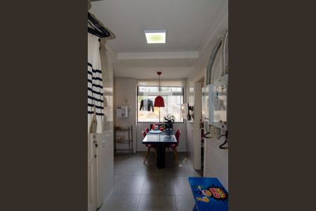 Apartamento à venda com 170m², 4 quartos e 1 vagaÁrea de Serviço