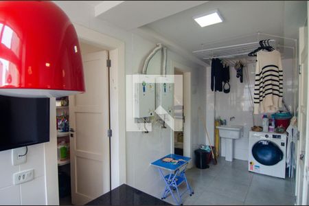 Apartamento à venda com 170m², 4 quartos e 1 vagaÁrea de Serviço