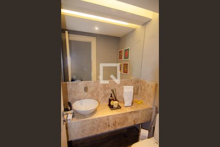 Lavabo de apartamento à venda com 4 quartos, 170m² em Copacabana, Rio de Janeiro