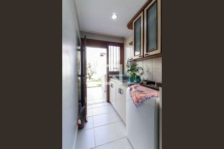 Área de serviço de casa à venda com 3 quartos, 225m² em Jardim Itu, Porto Alegre